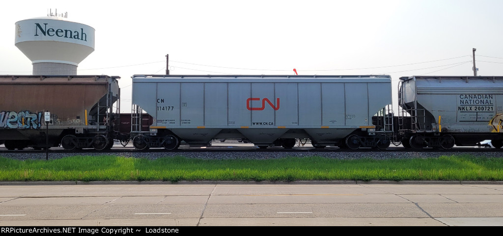 CN 114117